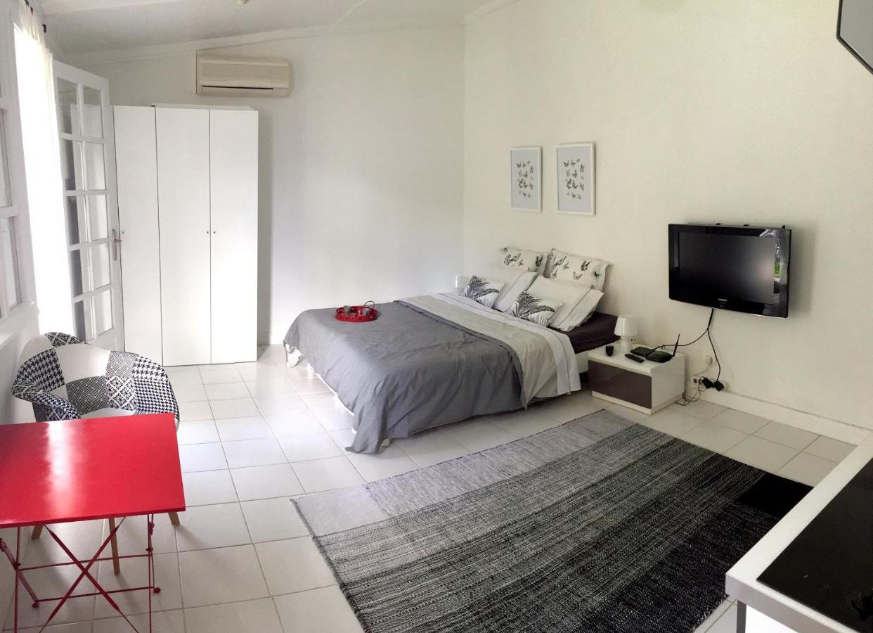 Studio Charmant Au Coeur De Boucan Canot 30 M² Avec Jardin Prive Saint-Paul Zewnętrze zdjęcie